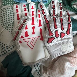 Men's White and Red Sports Gloves